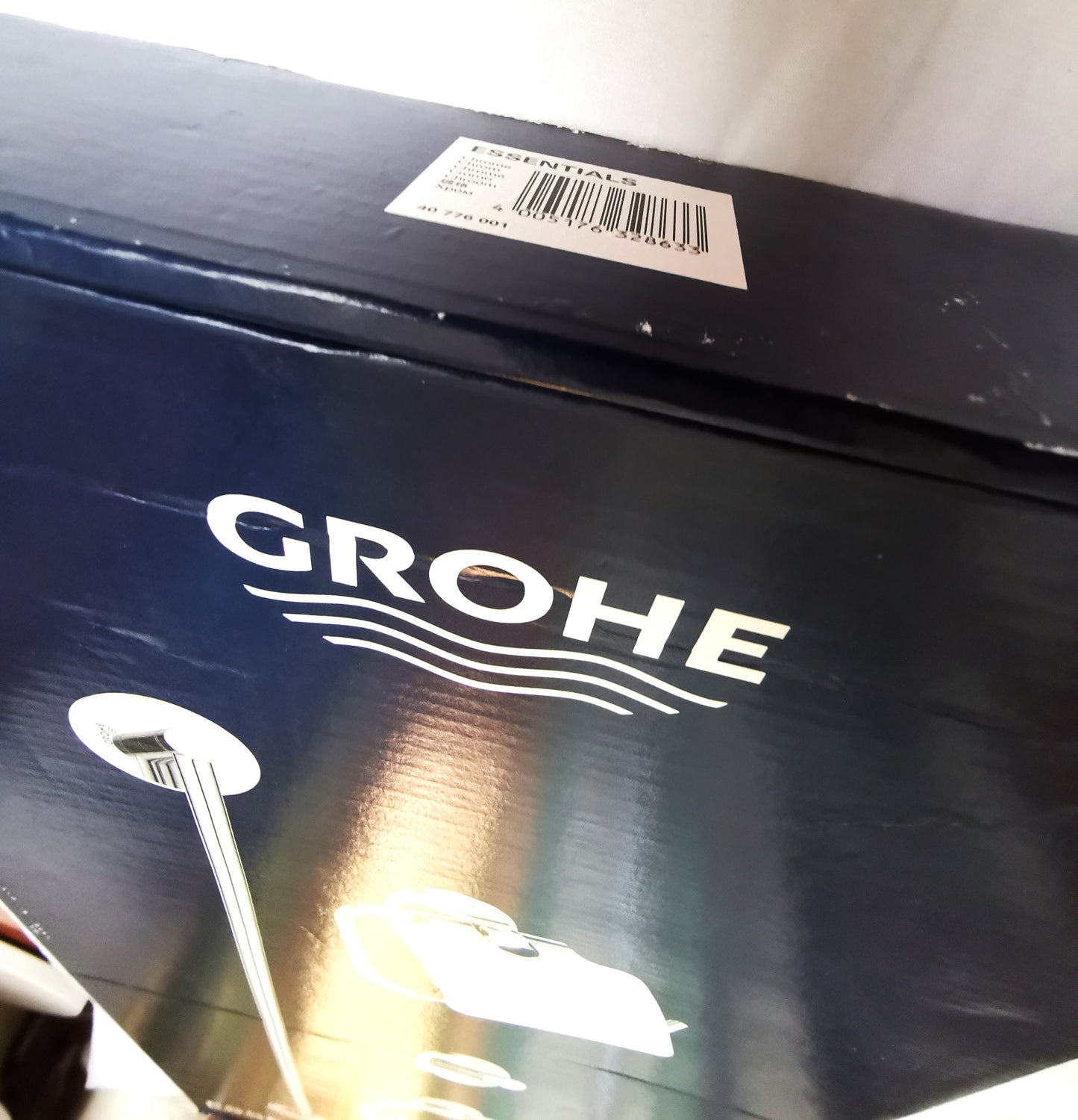 Grohe Essentials 40776001 Master bathroom accessories set 4-in-1