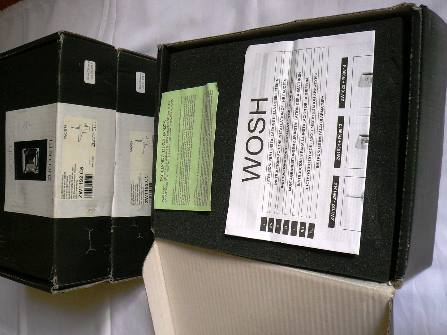 Zucchetti "Wosh" ZW1192.C5 single lever basin mixer with 1-1/4" pop-up waste set & flexible hoses. Solid brass constructed. in Platinum Finish.
