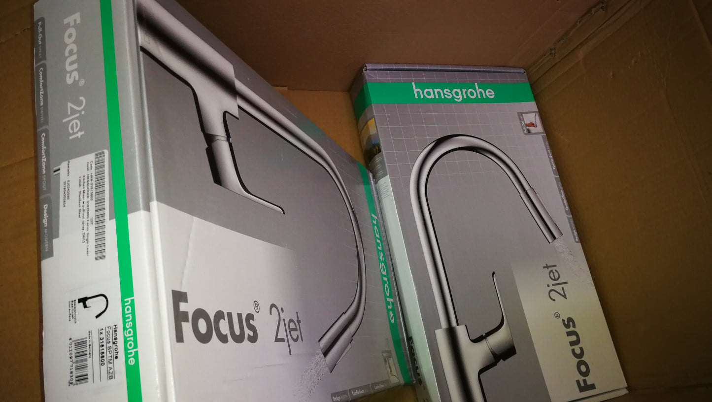 Hansgrohe Focus 31815800 Single lever kitchen sink mixer with 2-jet pull-out spray. stainless steel optic.