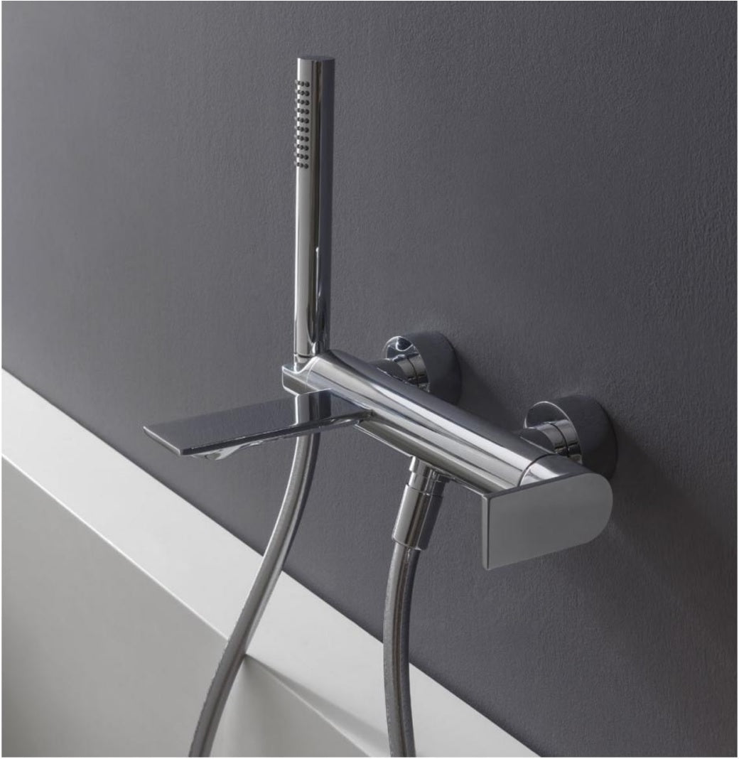 Treemme Ran IT2200CCRNZZ W.M bath & shower mixer w/handshower & shower hose. in Chrome Finish