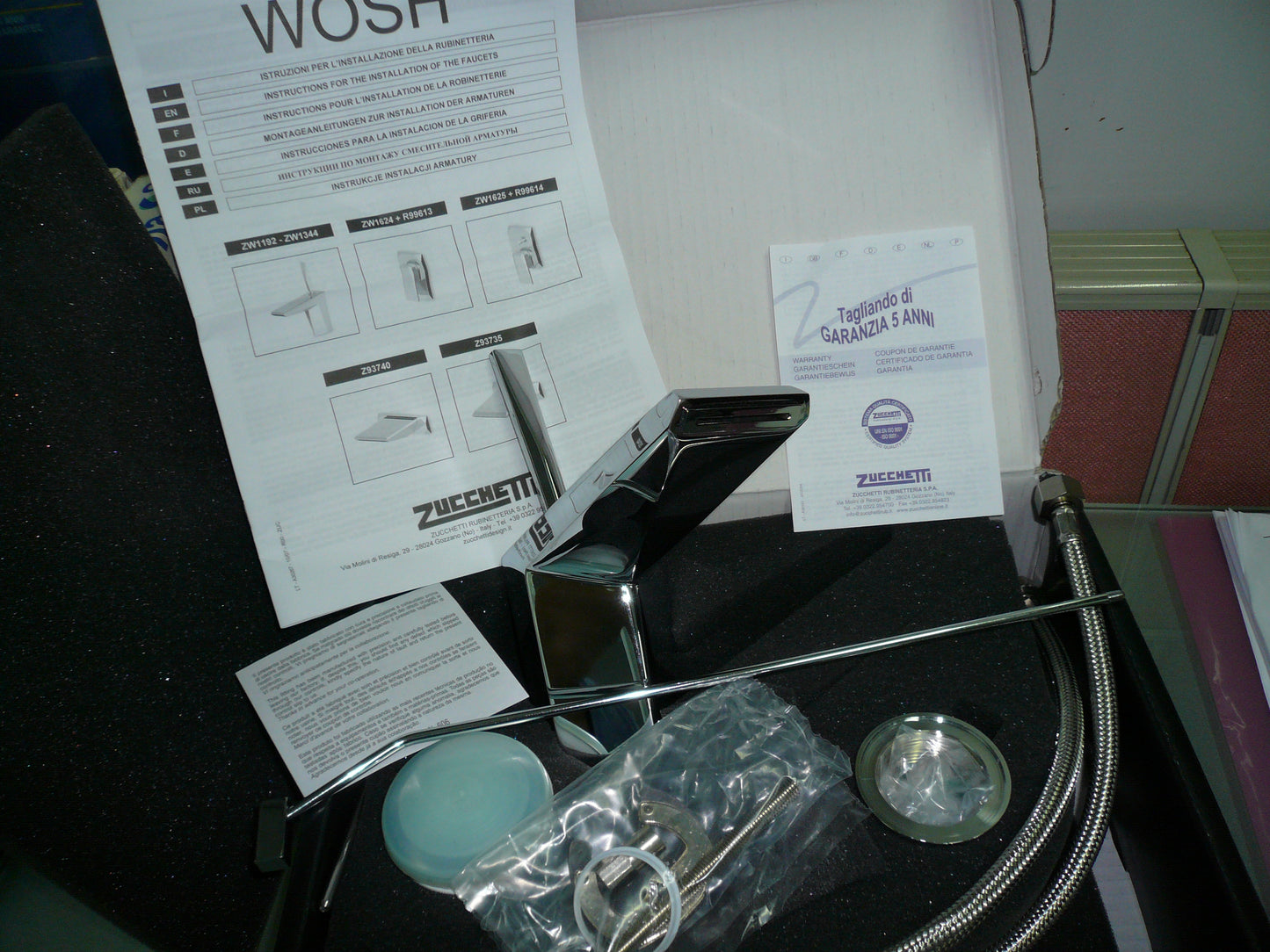 Zucchetti "Wosh" ZW1192 Single Lever Basin Mixer w/Pop-up Waste Set. in Chrome Finish